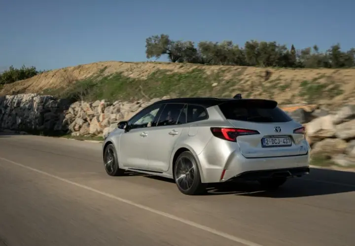 Pojemność baku toyota corolla – sprawdź, co musisz wiedzieć