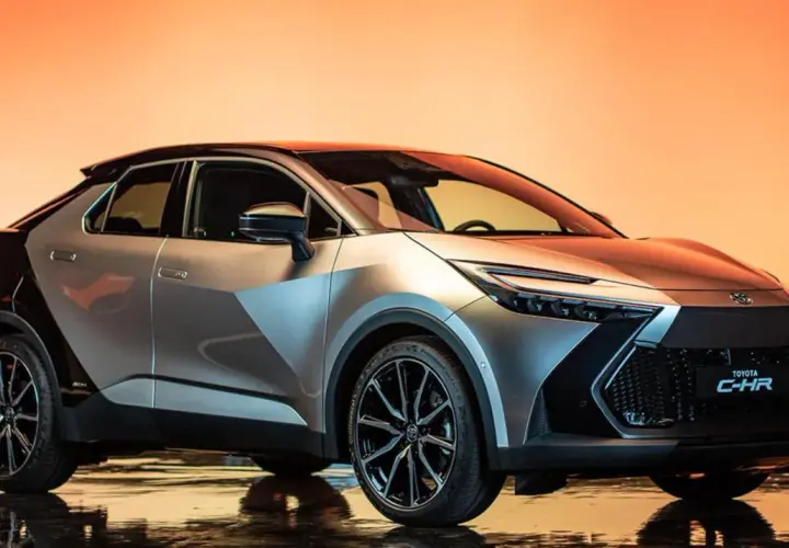 Toyota C-HR, un'auto dal design audace. Valutiamo i suoi pregi e difetti per capire se è la scelta giusta.