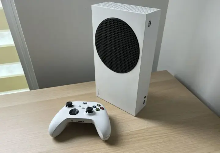 Xbox Series S: Jak kupować gry cyfrowo i oszczędzać? Poradnik