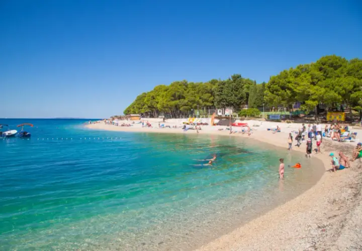 Chorwacja z dziećmi: Gdzie jechać? Plaże, atrakcje i porady