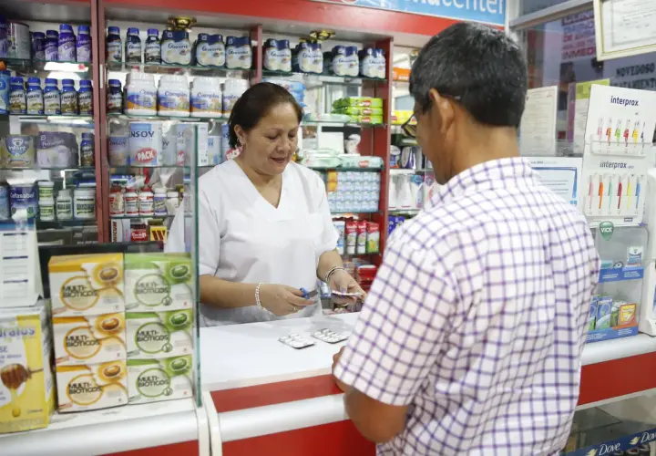 Venta de medicamentos sin receta en Perú: riesgos y regulaciones que debes conocer