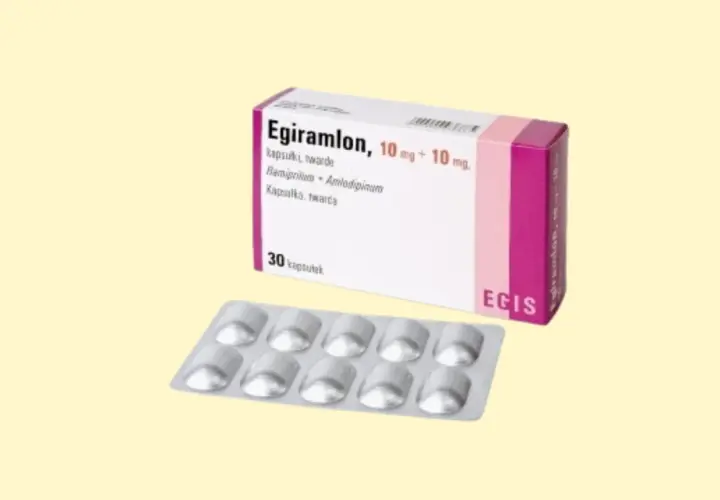 Opakowanie leku Egiramlon 10 mg + 10 mg, zawierające 30 kapsułek w blistrze.