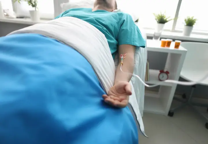 Jak rozmawiać z osobą w śpiączce, by nawiązać kontakt emocjonalny