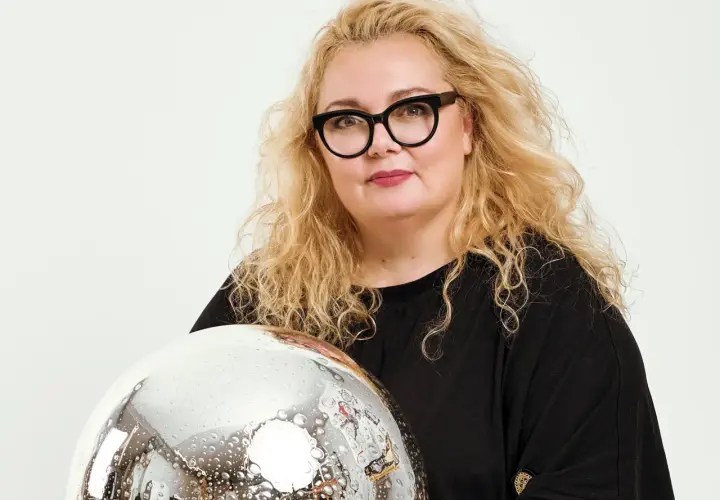 Tajemnicza Aleksandra Kujawska! Kim jest ta utalentowana aktorka?