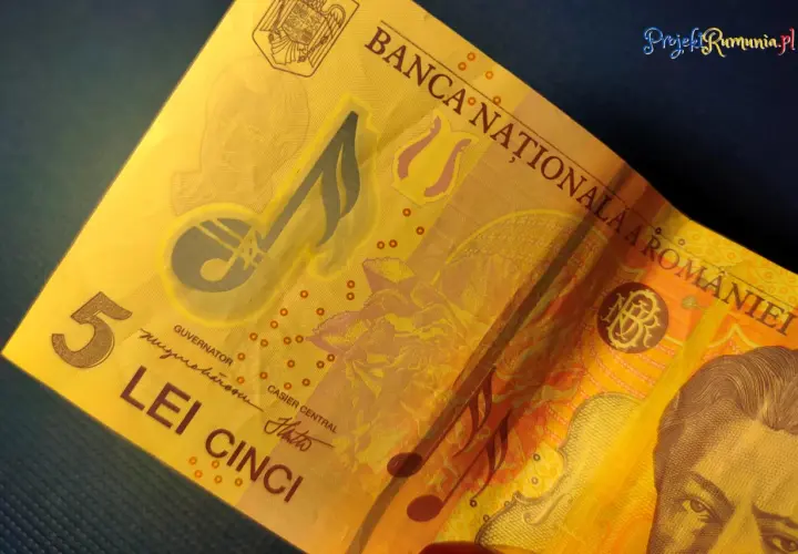Rumuńska waluta to lej. Na banknocie 5 lei widnieje portret kompozytora George Enescu i nuty.