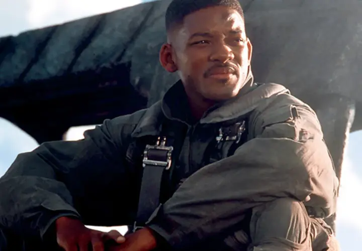 Will Smith w kombinezonie pilota, gotowy do walki o **dzień niepodległości 3**.