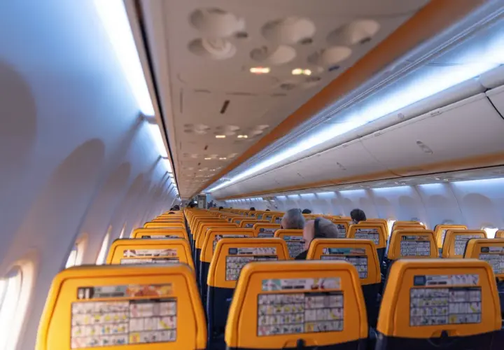 Czy można mieć poduszkę w samolocie Ryanair? Oto, co musisz wiedzieć