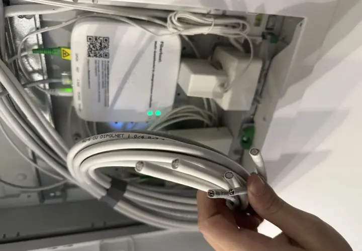 Podłącz TV do anteny zbiorczej w bloku: Prosty poradnik DVB-T2
