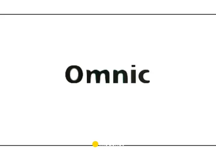 Napis "Omnic" na białym tle. Pod nim mała żółta kropka i przerywana linia, jakby coś się ładowało.
