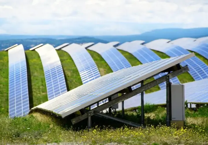 Używane panele fotowoltaiczne - gdzie kupić opłacalnie instalację PV z drugiej ręki?