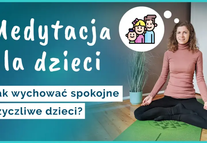 Medytacja dla dzieci: jak wychować spokojne i życzliwe dzieci? Kobieta w pozycji lotosu na macie.