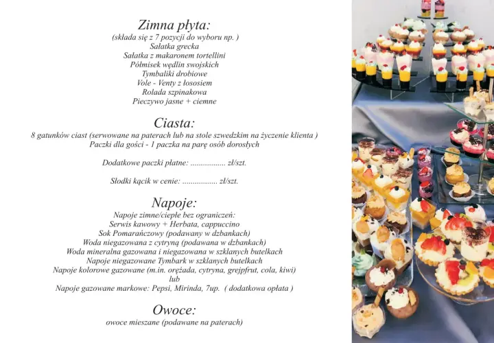 Słodki stół z deserami na przyjęcie. Mini deserki, babeczki i ciasta w pucharkach. Idealny catering kotórz mały.