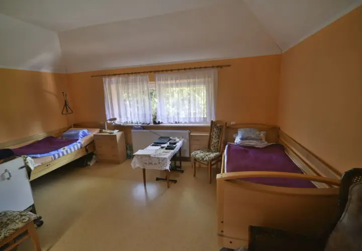 Nasza Przystań Rąbień: Dom opieki, gdzie senior czuje się jak w domu