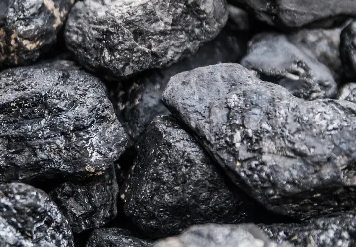Ekogroszek czy pellet – które paliwo bardziej się opłaca?