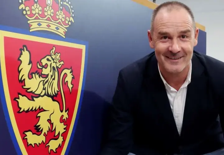 Quién es el entrenador del Zaragoza y qué cambios ha traído