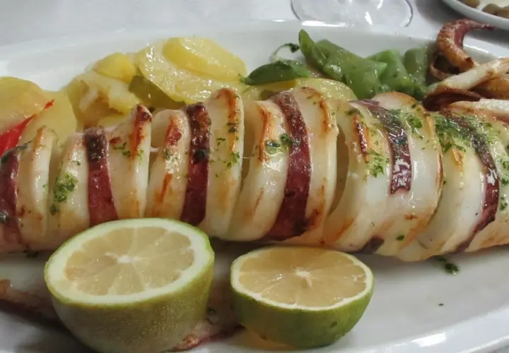 Restaurante La Gamba: Deliciosos mariscos y reseñas que sorprenden
