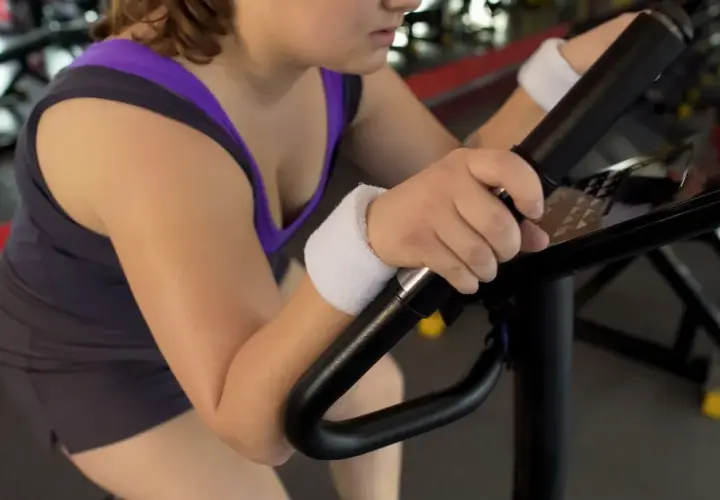 Ile cardio w tygodniu? Sprawdź, jak osiągnąć najlepsze wyniki