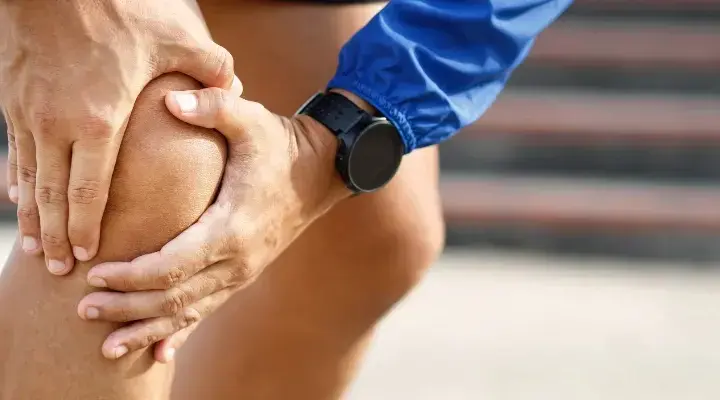 Ból kolana? Biegaj bez kontuzji! Przyczyny, leczenie, prewencja