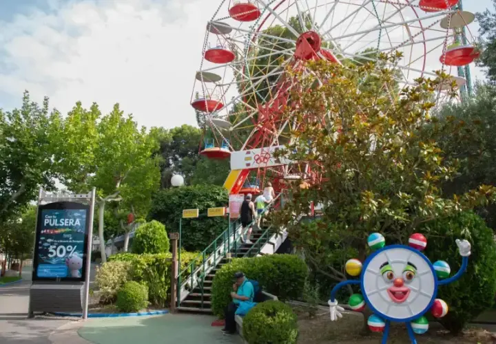 Parque de atracciones de Zaragoza: horarios, precios y atracciones imperdibles