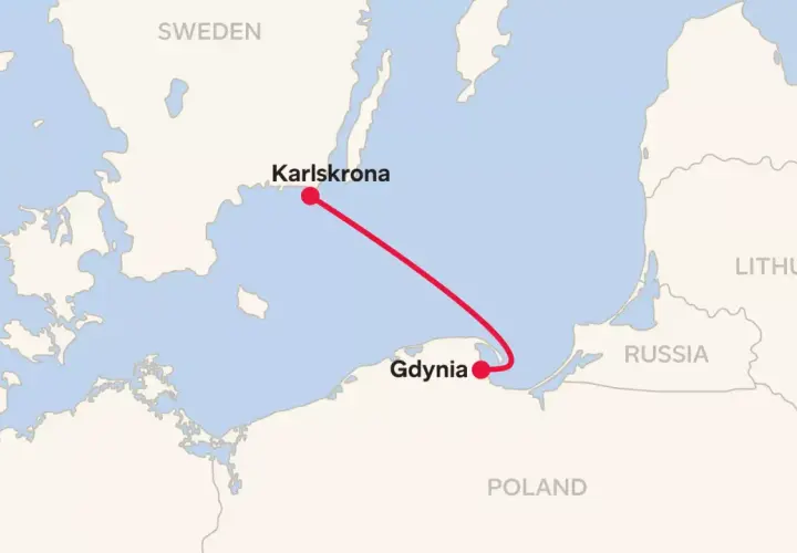 Mapa pokazująca trasę promu z Gdyni do Karlskrony przez Morze Bałtyckie.
