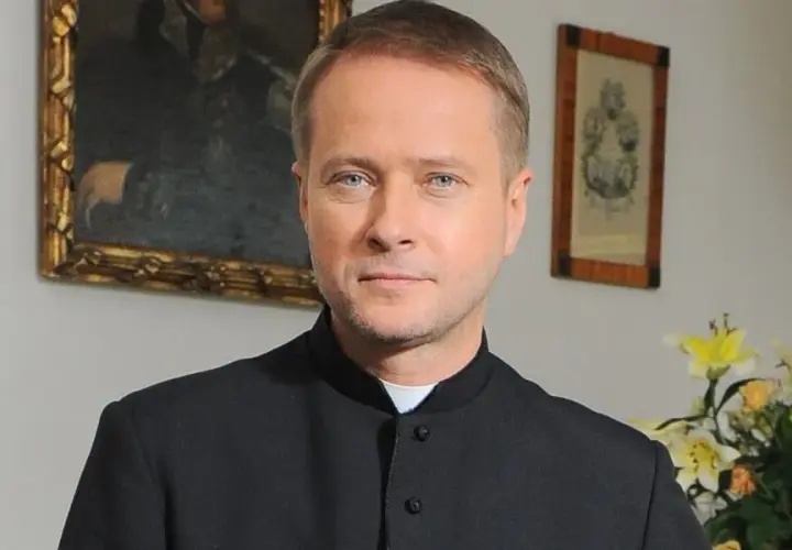 Artur Żmijewski jako ojciec Mateusz - fascynująca kariera aktora w serialu