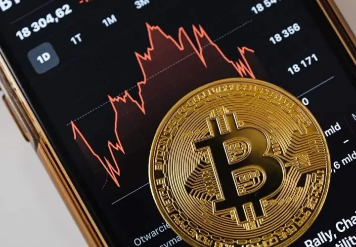 Czy warto jeszcze inwestować w bitcoin? Sprawdź ryzyko i potencjał