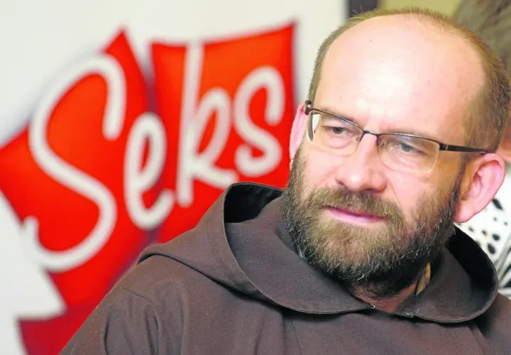 Czy orgazm bez stosunku to grzech? Poznaj katolickie nauki o tym
