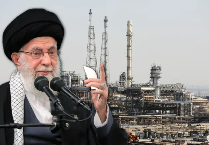 Ajatollah Chamenei przemawia na tle kompleksu przemysłowego, symbolizującego gospodarkę i **iran ludność**.