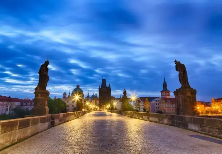 Stara Praga atrakcje: Odkryj ukryte skarby i wyjątkowe miejsca