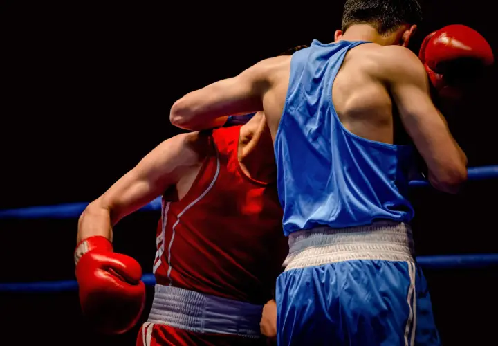 Czym się różni MMA od boksu? Kluczowe różnice, które musisz znać
