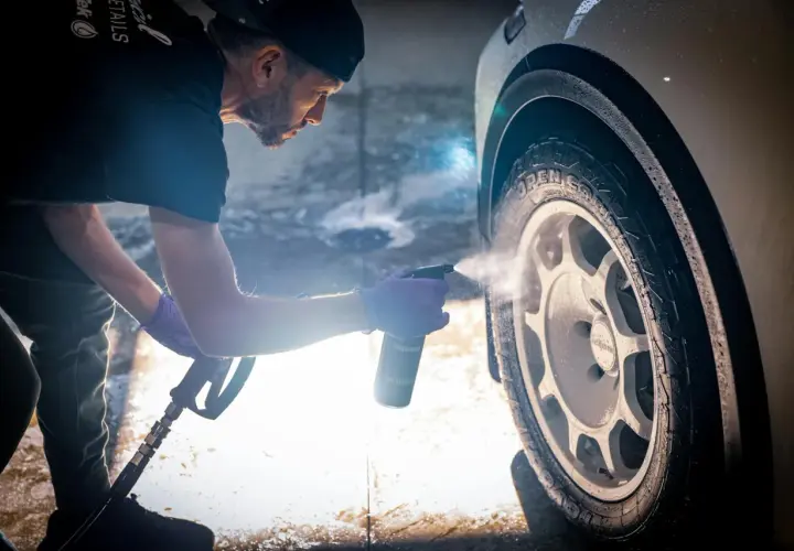 Jak zacząć przygodę z car detailingiem?