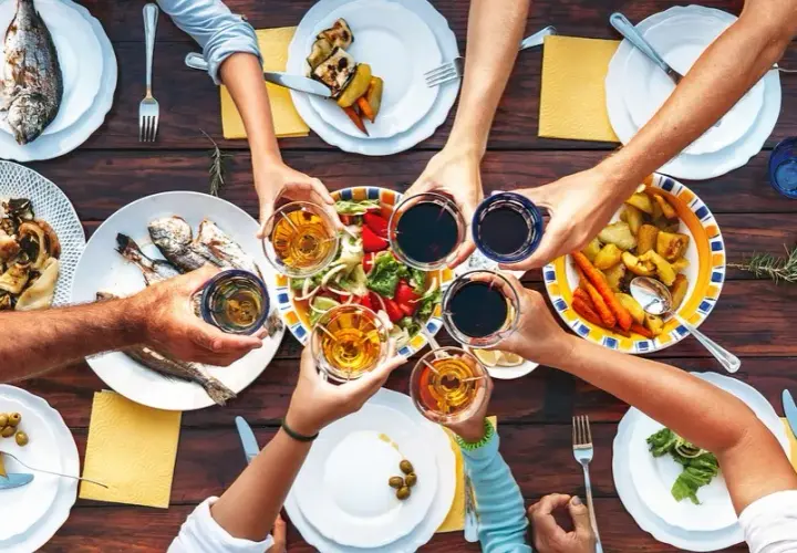 Ile dań na chrzciny? Sprawdź optymalną liczbę i menu