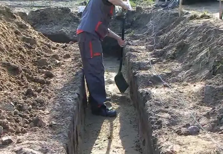 Jak zrobić fundament pod dom - krok po kroku bez błędów i kosztów