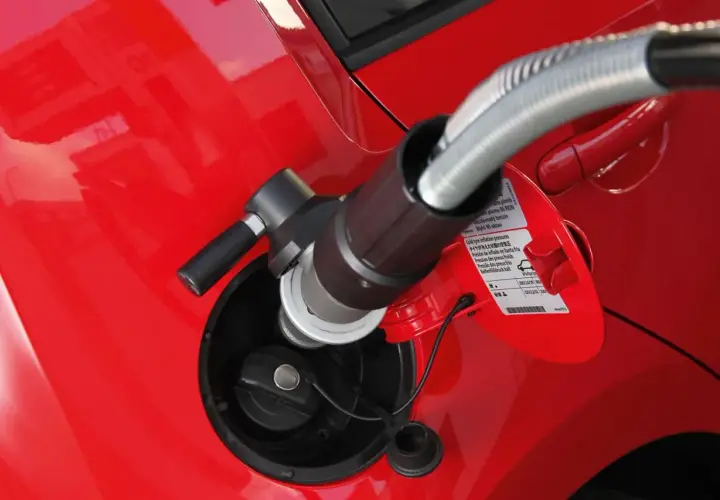 Auto na CNG czy warto? Odkryj ukryte koszty i korzyści