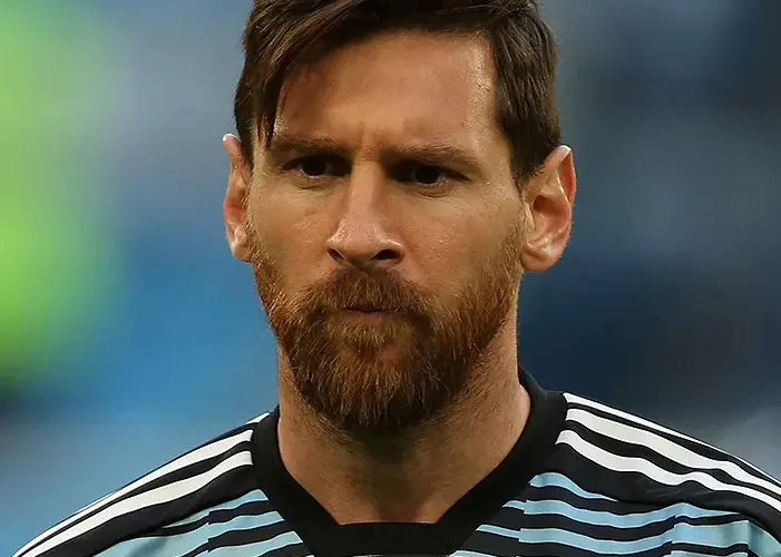 Leo Messi wiek - Jak jego wiek wpływa na karierę piłkarską?