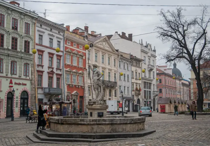 Lwów atrakcje: Odkryj najpiękniejsze miejsca, które musisz zobaczyć