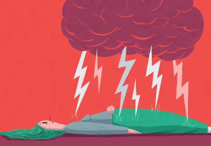 En person ligger ner under en mörk moln som släpper blixtar. Bilden symboliserar neurologiska symtom vid stress.