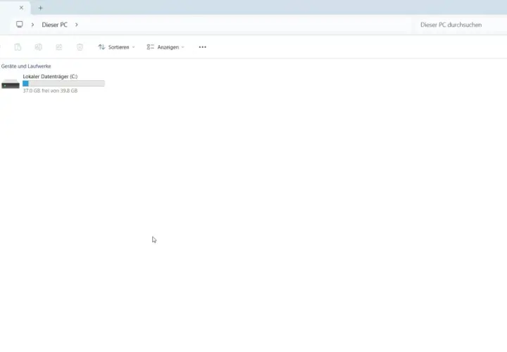 Der Schnellzugriff in Windows 11 zeigt den lokalen Datenträger (C:) mit 37 GB freiem Speicherplatz.