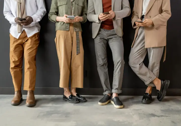 Casual style co to znaczy? Poznaj sekrety nieformalnej mody