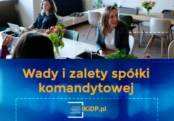 Kobiety dyskutują przy stole, nad nimi napis "Wady i zalety spółki komandytowej".