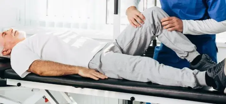 Rehabilitacja a L4: Kto wystawi zwolnienie? Uniknij błędów!