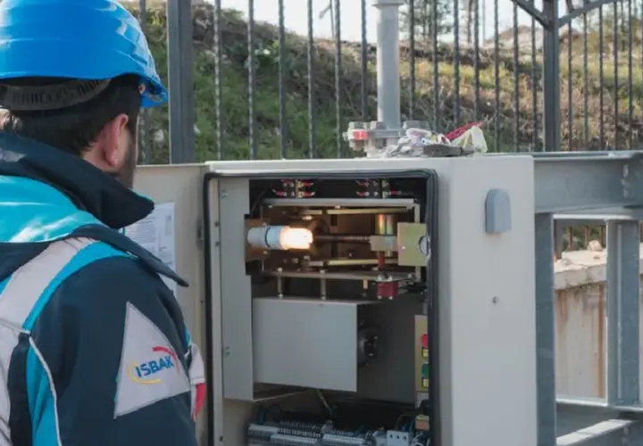 Elektryk – czym się zajmuje i jakie ma obowiązki w pracy?