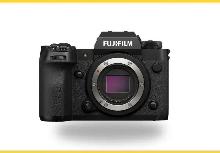 Elegancki aparat Fujifilm X-H2 z obiektywem gotowy do uchwycenia Twoich najlepszych kadrów.