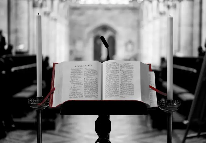Kiedy testament jest nieważny? Poznaj kluczowe przyczyny i skutki