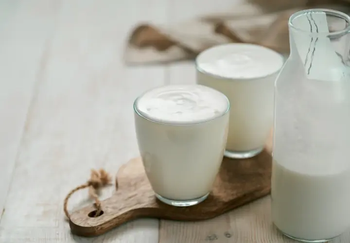 Czy kefir tuczy? Prawda o odchudzaniu i zdrowiu jelit!