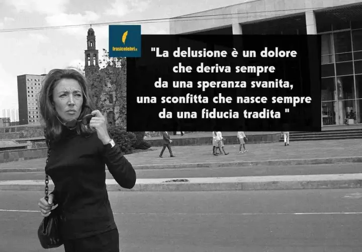 Donna con sguardo pensieroso, forse dopo una delusione si diventa freddi. La frase cita: "La delusione è un dolore che deriva sempre da una speranza svanita, una sconfitta che nasce sempre da una fiducia tradita".