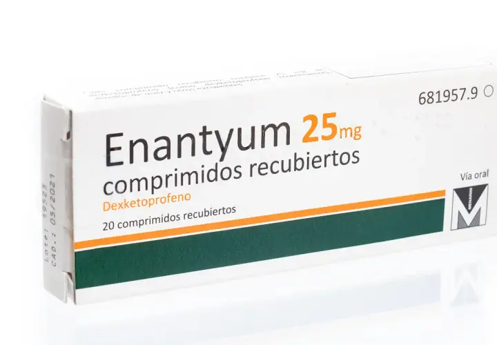 Enantyum como relajante muscular: beneficios, riesgos y comparaciones