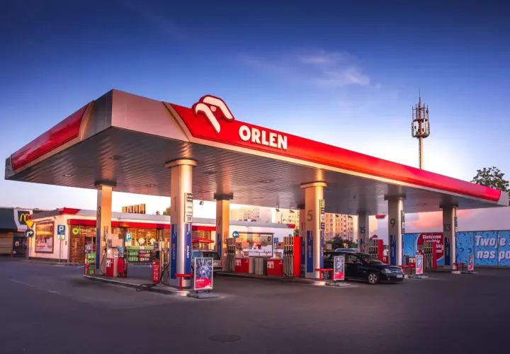 Voucher na paliwo Orlen: Jak tankować taniej i zyskać więcej?