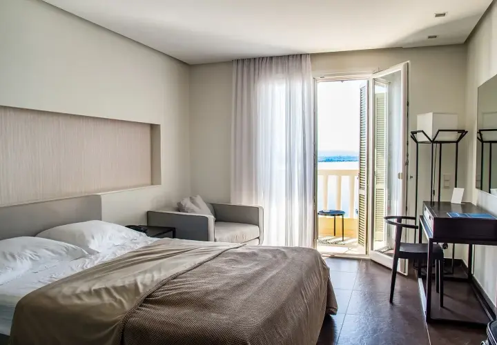 Jak liczyć noclegi w hotelu? Uniknij opłat i stresu!