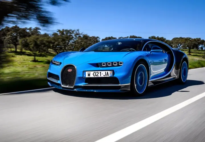 Bugatti Chiron: Spalanie i koszty. Czy 100 litrów znika w 8 min?